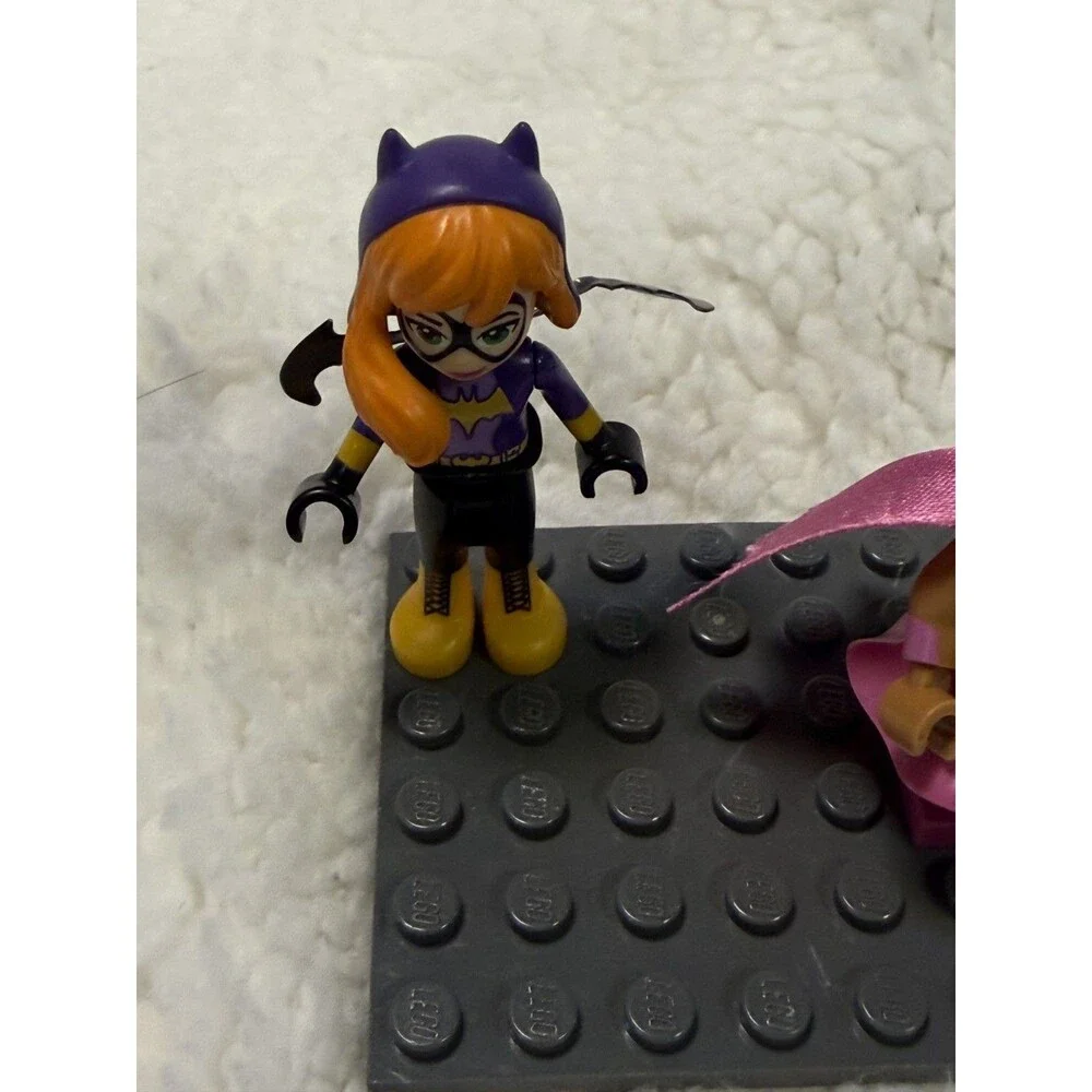LEGO DC Super Heroes Minifigures--3 variations of Batgirl, LEGO Batman Movie